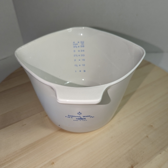 VTG Corning Ware Blue Cornflower Measuring Bowl - Picture 2 of 2